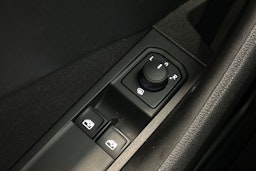 sininen Skoda Kamiq 2023 kuva 32.