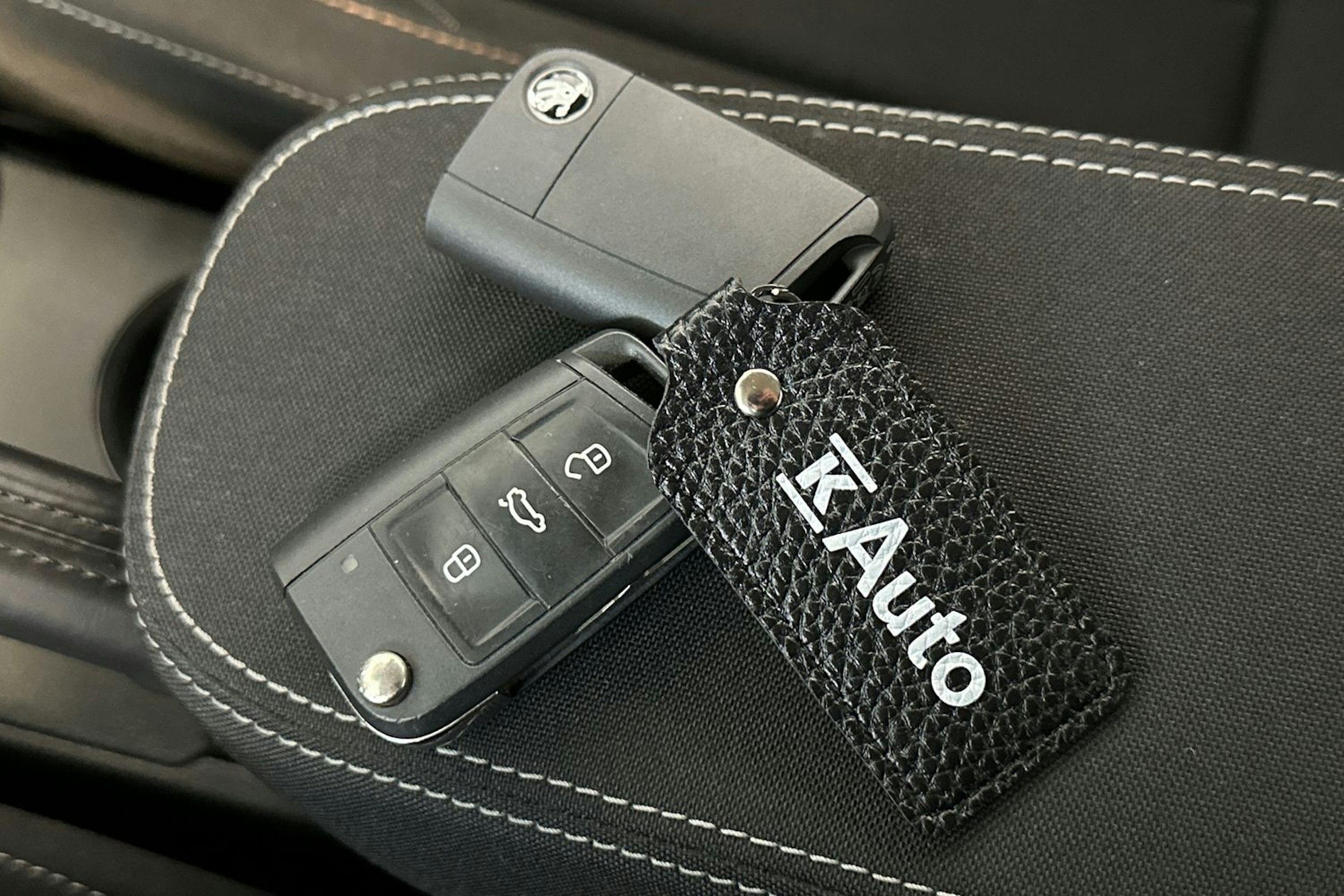 sininen Skoda Kamiq 2023 kuva 33.