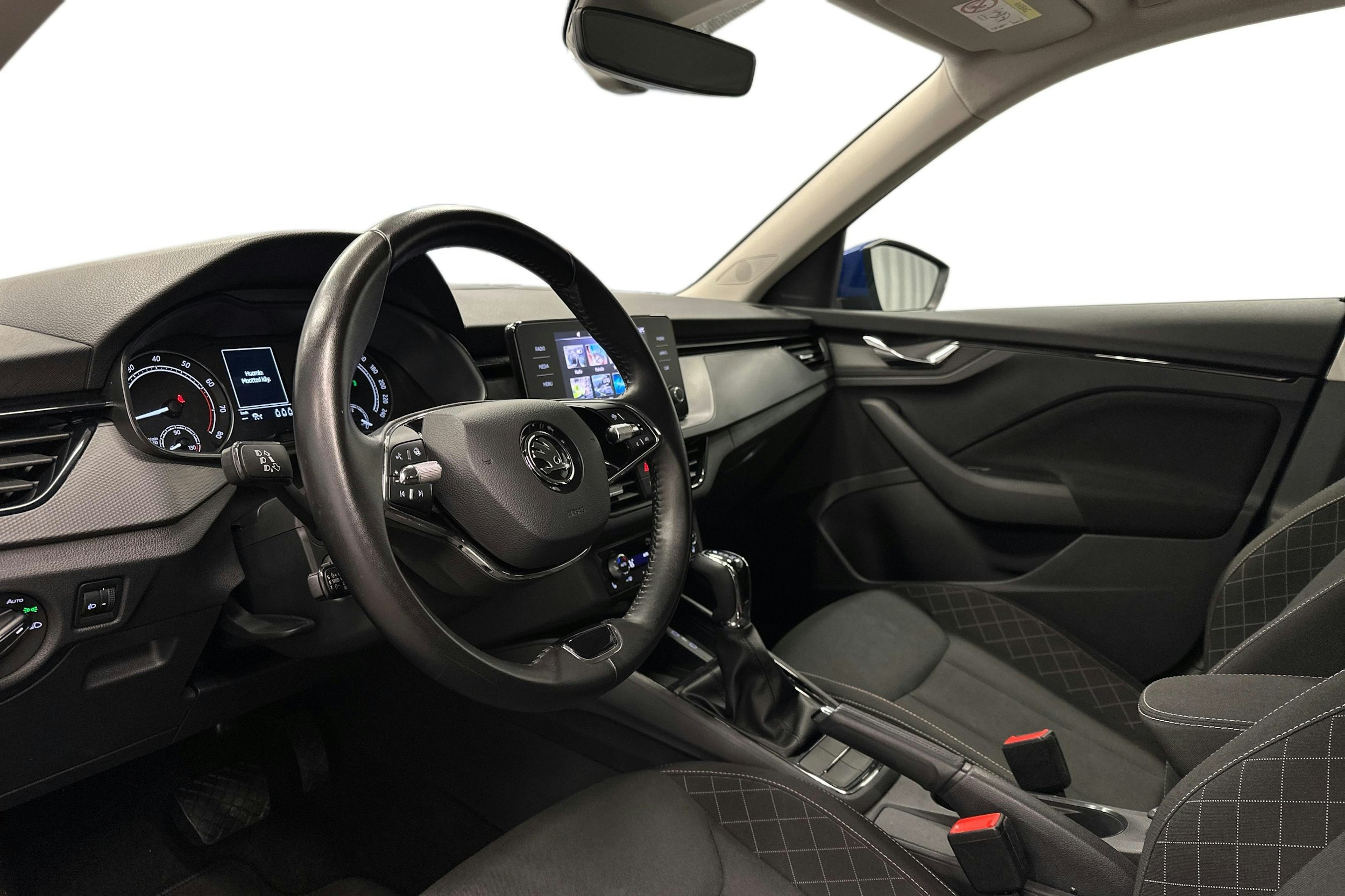 sininen Skoda Kamiq 2023 kuva 7.