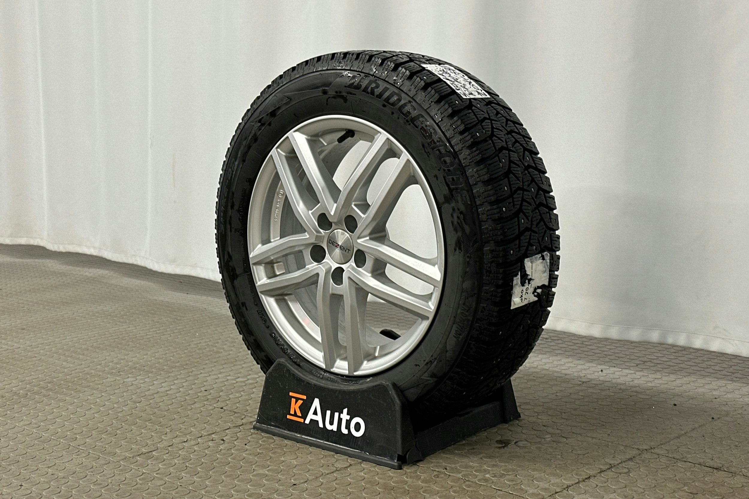 sininen Skoda Kamiq 2023 kuva 13.