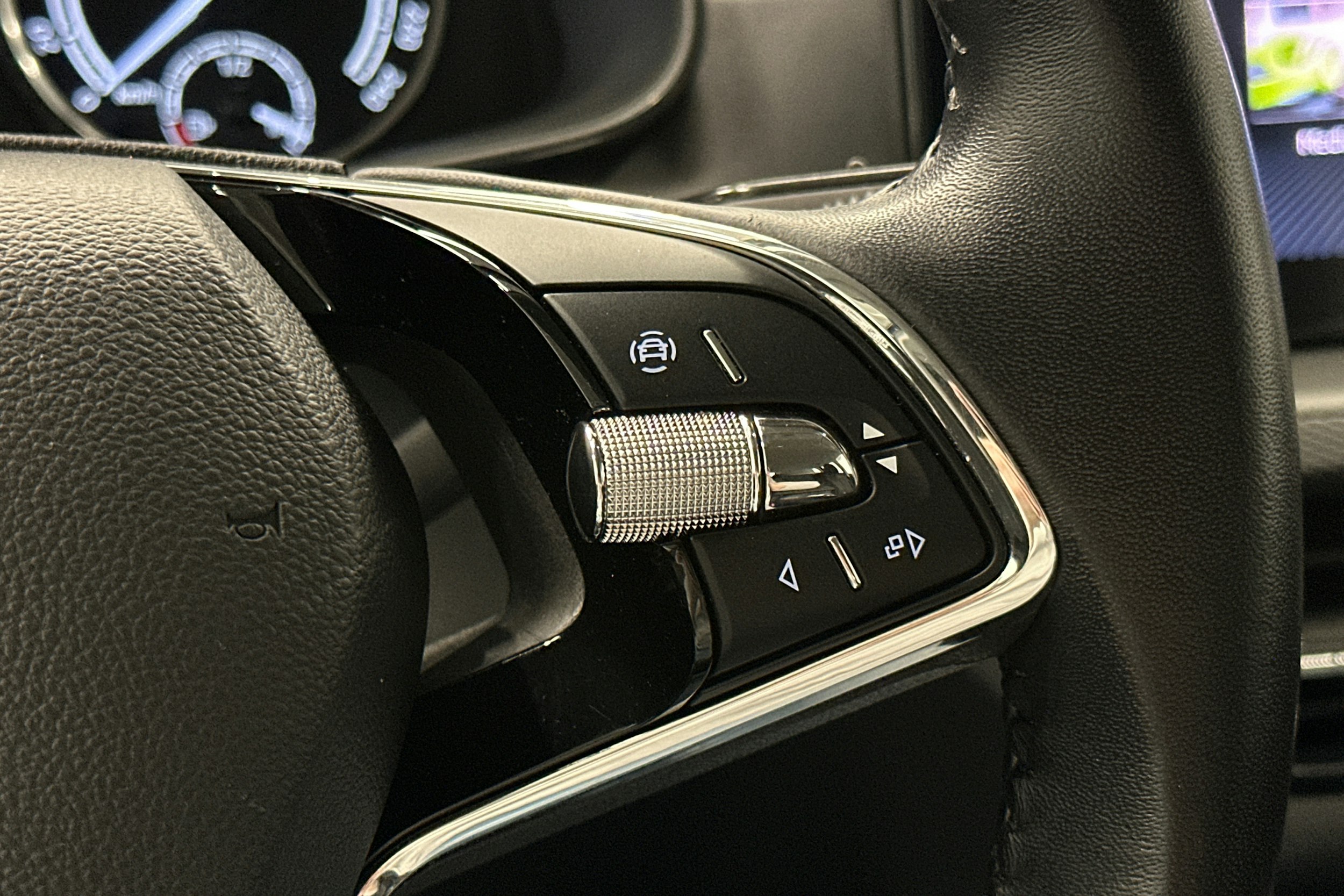 sininen Skoda Kamiq 2023 kuva 18.