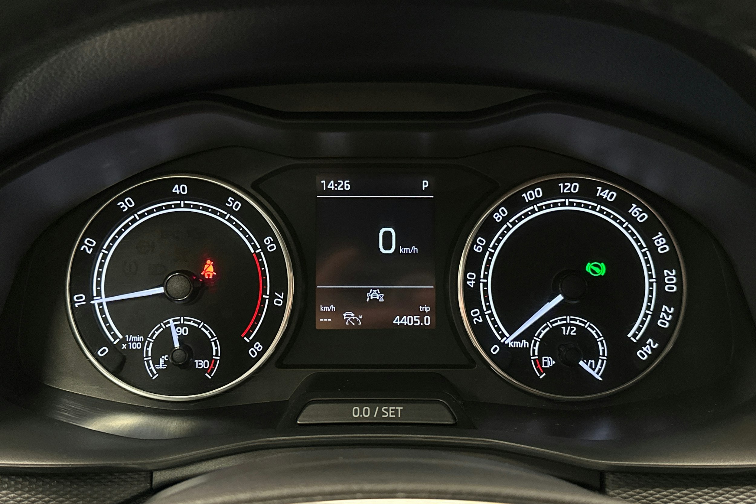 harmaa Skoda Kamiq 2023 kuva 19.