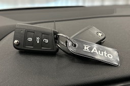 harmaa Skoda Kamiq 2023 kuva 25.
