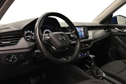 sininen Skoda Kamiq 2023 kuva 7.