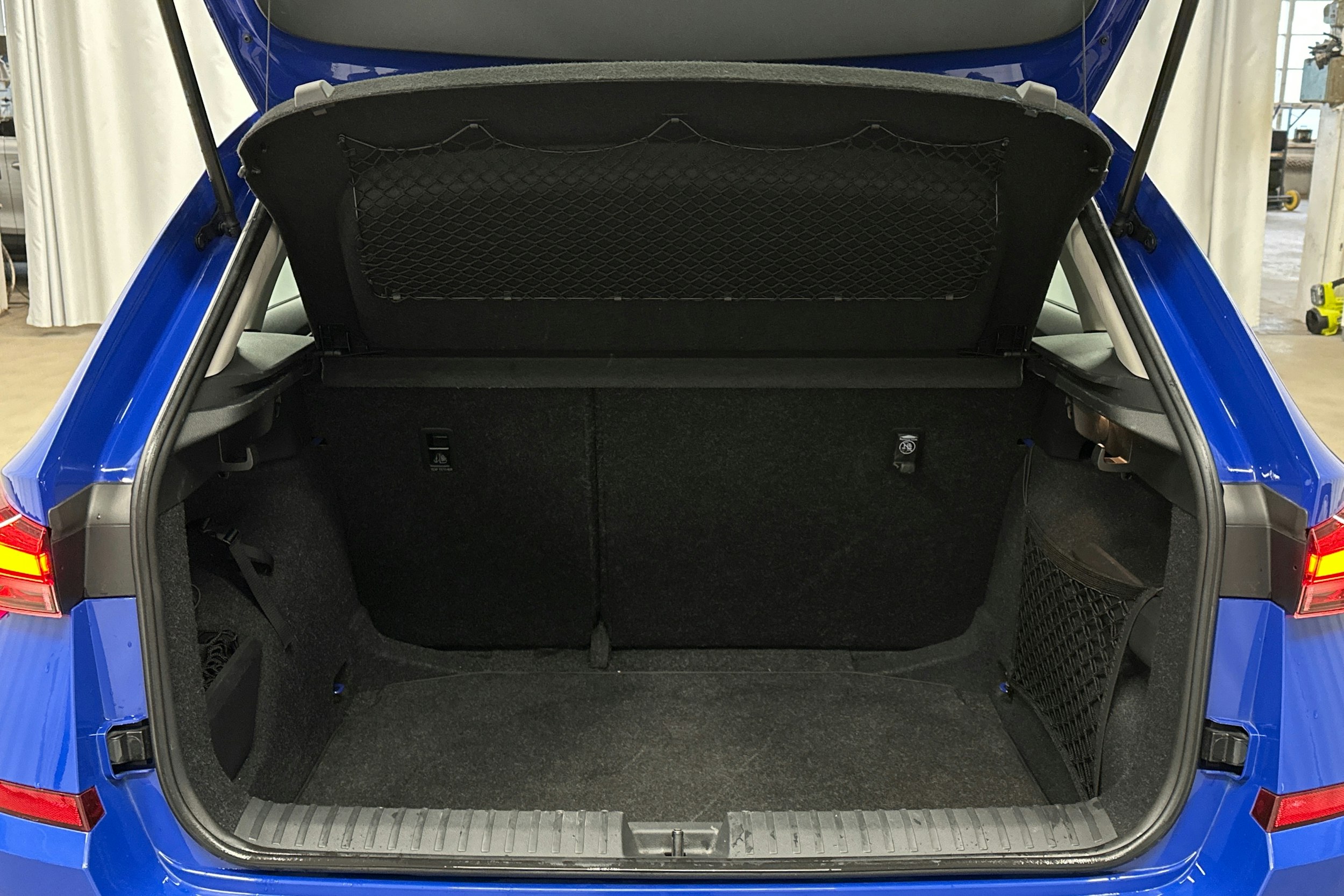 sininen Skoda Kamiq 2023 kuva 14.