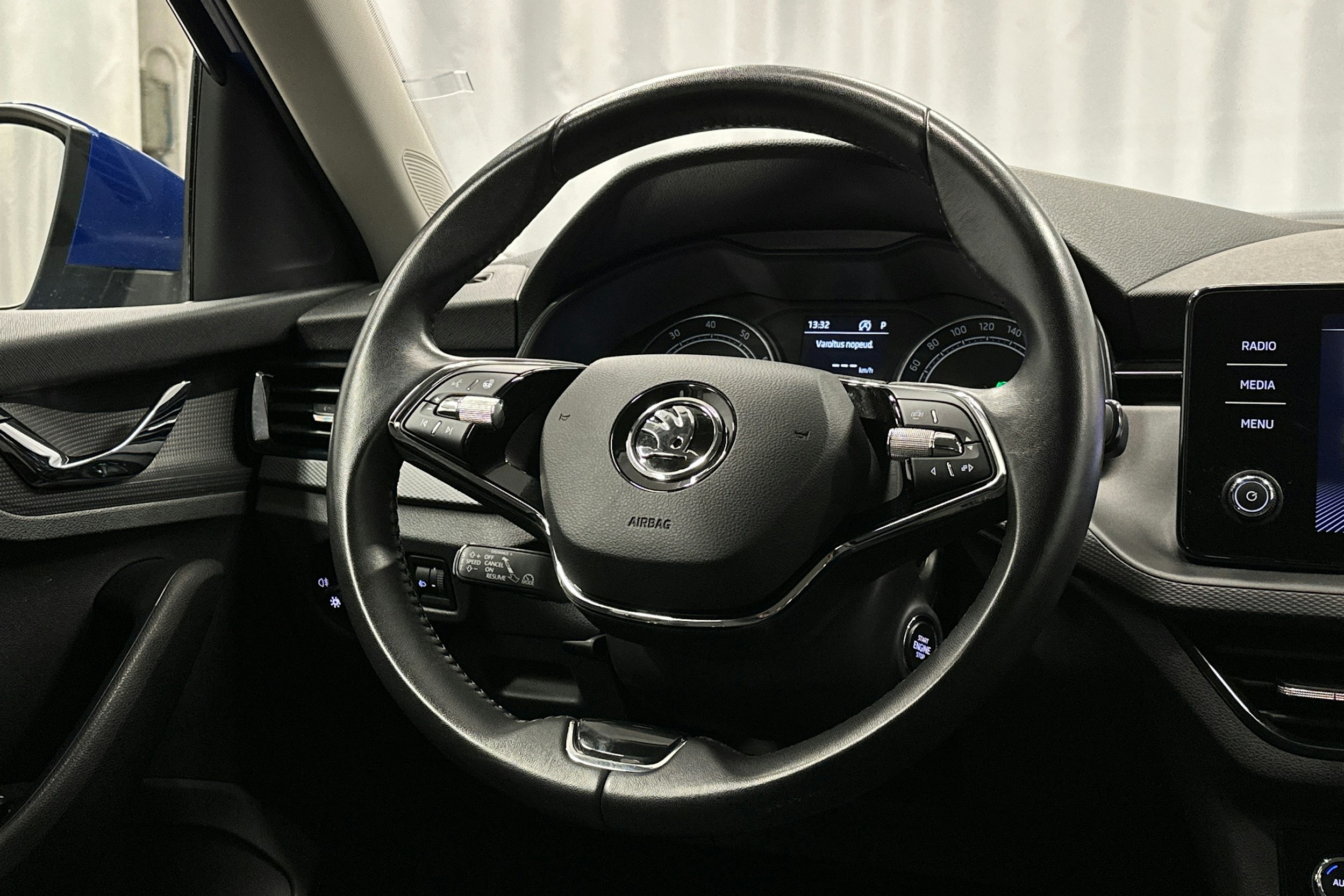 sininen Skoda Kamiq 2023 kuva 16.