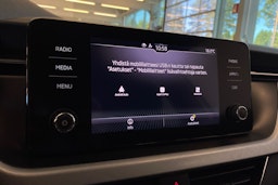 harmaa Skoda Kamiq 2023 kuva 24.