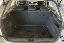 harmaa Skoda Kamiq 2023 kuva 30.
