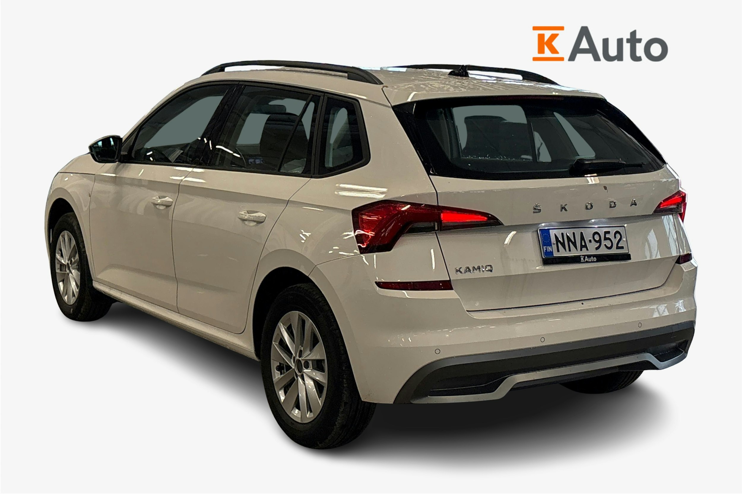 valkoinen Skoda Kamiq 2023 kuva 2.