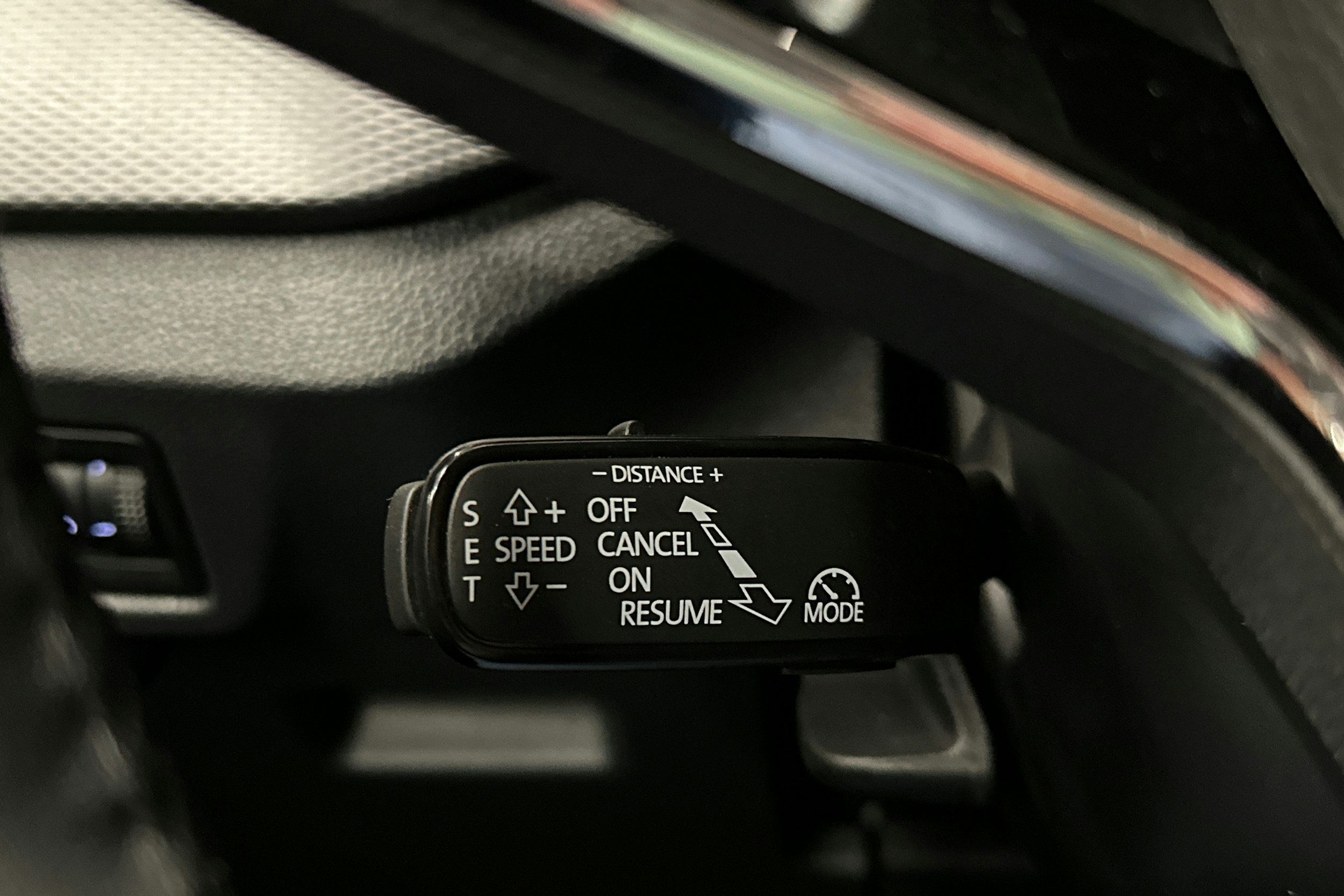 valkoinen Skoda Kamiq 2023 kuva 16.