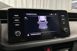 valkoinen Skoda Kamiq 2023 kuva 19.