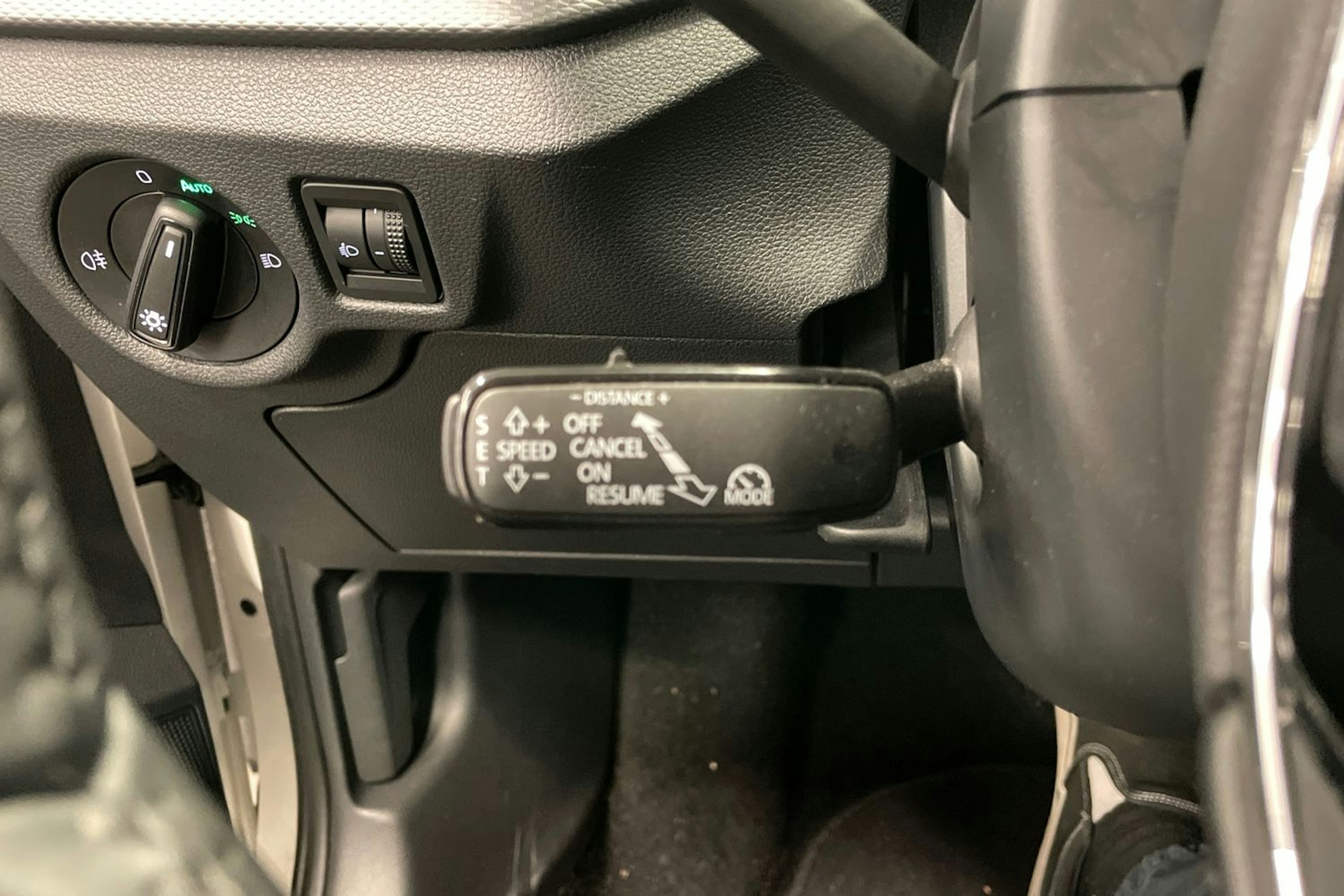 Valkoinen Skoda Kamiq 2023 kuva 14.