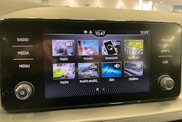 Valkoinen Skoda Kamiq 2023 kuva 15.