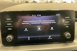 Valkoinen Skoda Kamiq 2023 kuva 18.