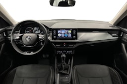 valkoinen Skoda Kamiq 2023 kuva 9.