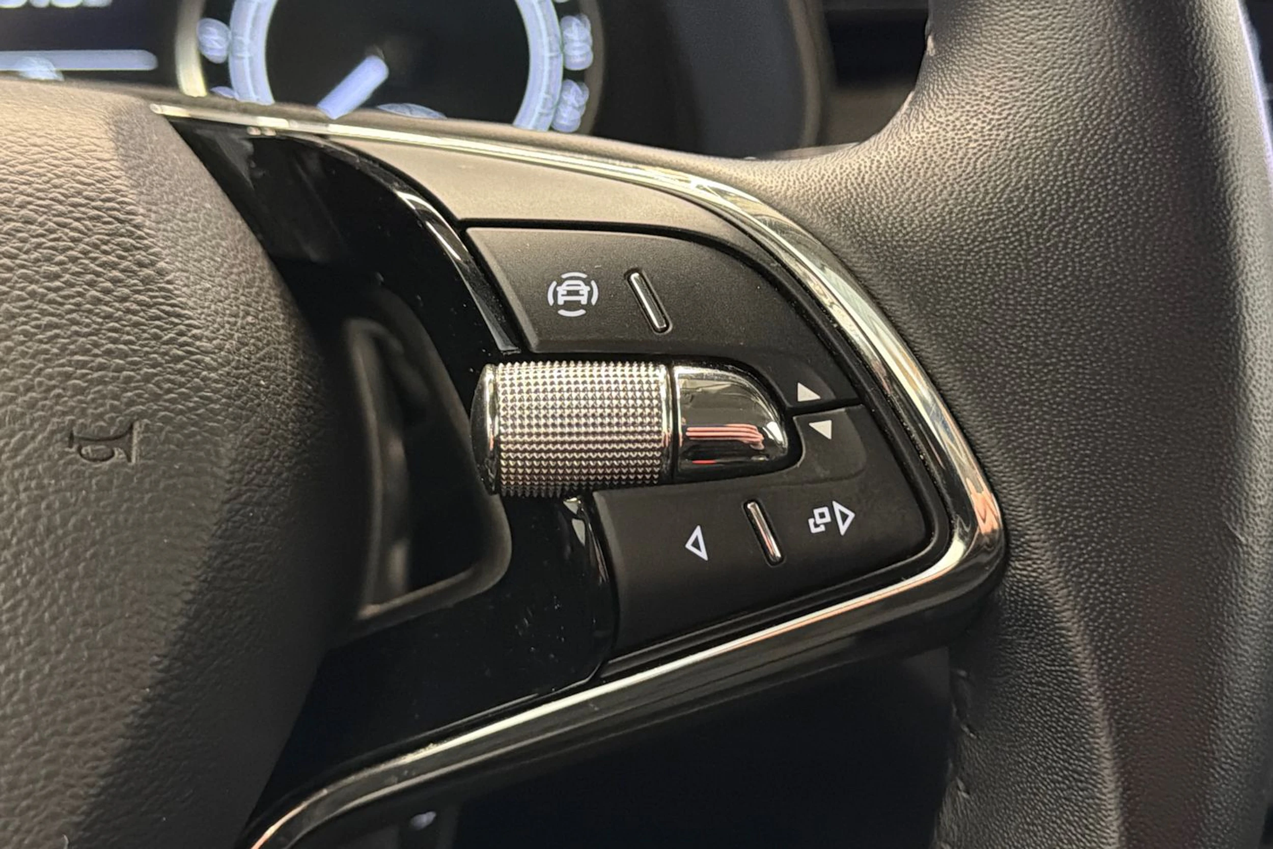 sininen Skoda Kamiq 2023 kuva 11.