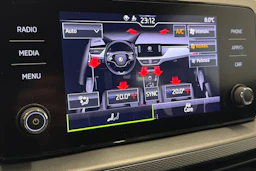 sininen Skoda Kamiq 2023 kuva 15.