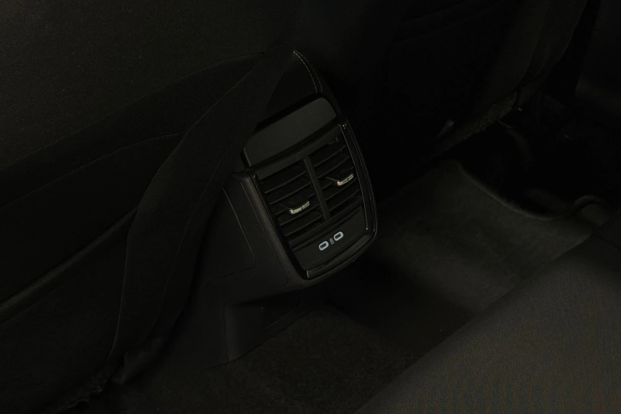 sininen Skoda Kamiq 2023 kuva 19.