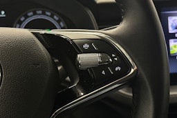 harmaa Skoda Kamiq 2023 kuva 18.