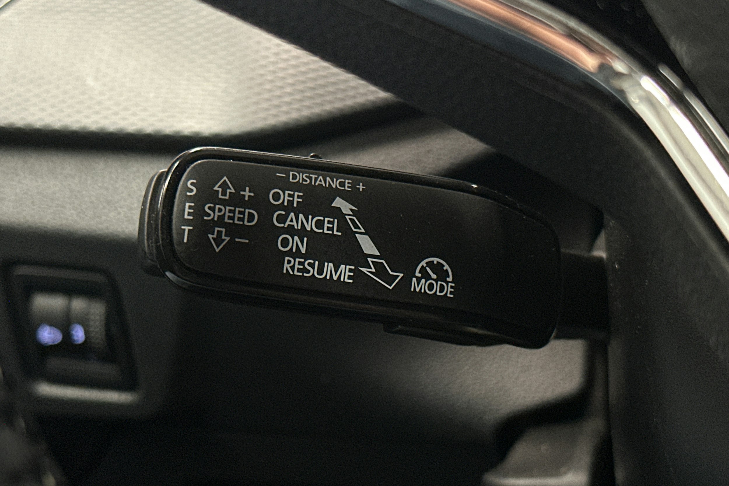 harmaa Skoda Kamiq 2023 kuva 19.