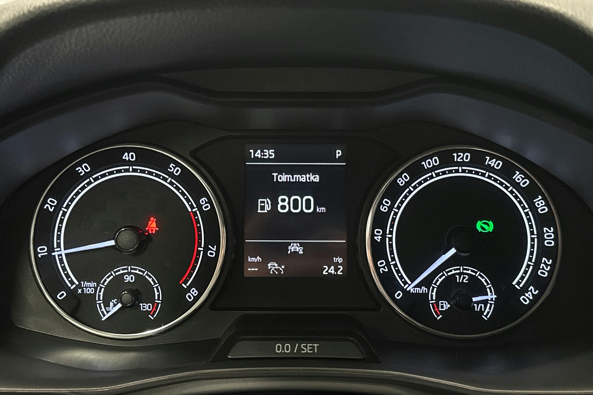 harmaa Skoda Kamiq 2023 kuva 20.