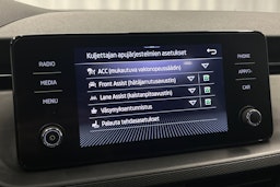 harmaa Skoda Kamiq 2023 kuva 22.