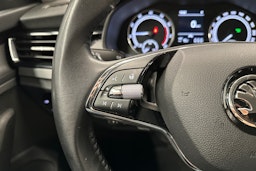 harmaa Skoda Kamiq 2023 kuva 11.