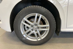 valkoinen Skoda Kamiq 2023 kuva 13.