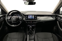 harmaa Skoda Kamiq 2023 kuva 9.