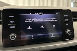 harmaa Skoda Kamiq 2023 kuva 21.