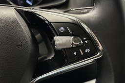 harmaa Skoda Kamiq 2023 kuva 18.