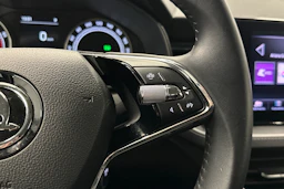sininen Skoda Kamiq 2023 kuva 19.