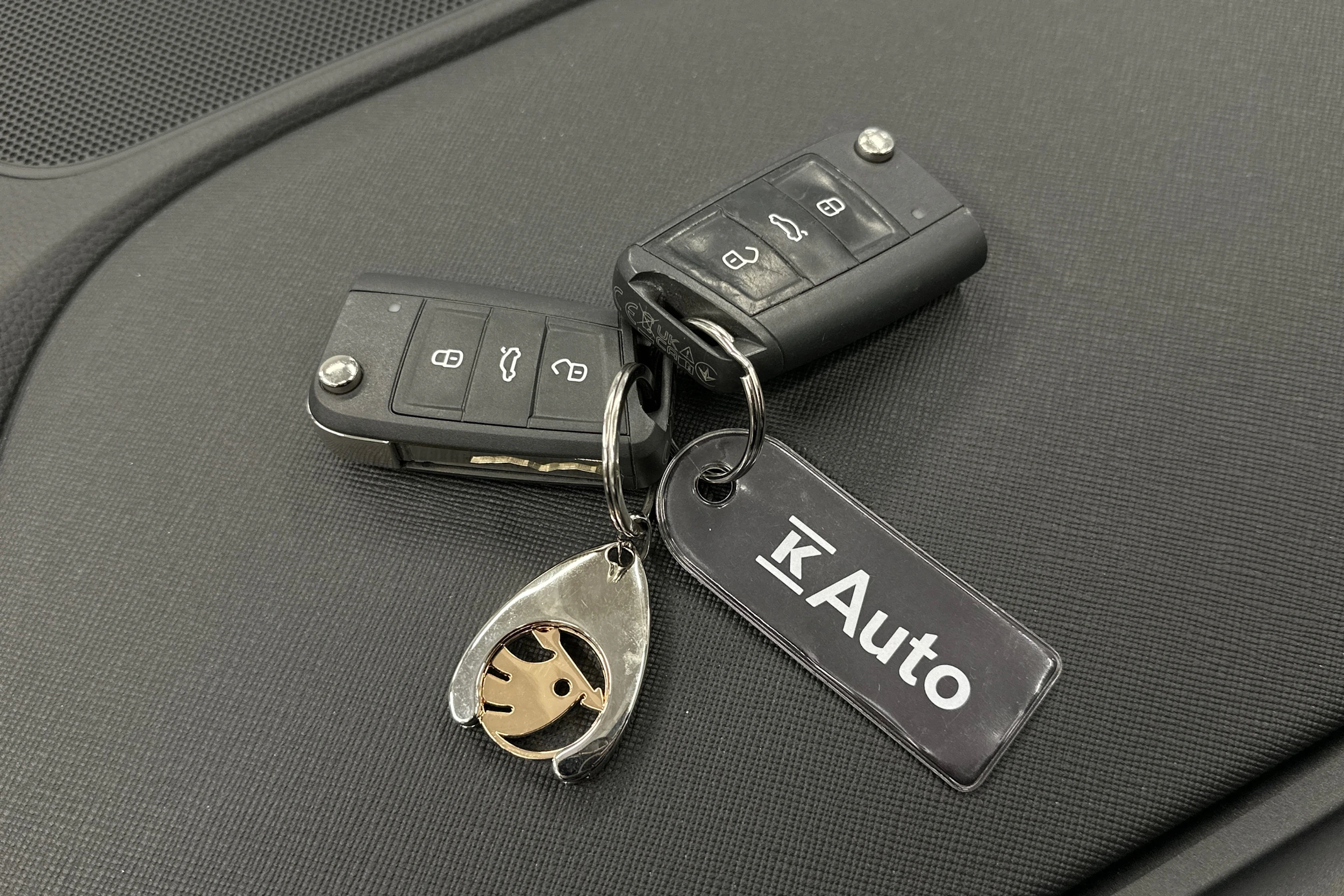 sininen Skoda Kamiq 2023 kuva 30.
