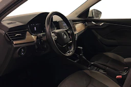 valkoinen Skoda Kamiq 2023 kuva 3.