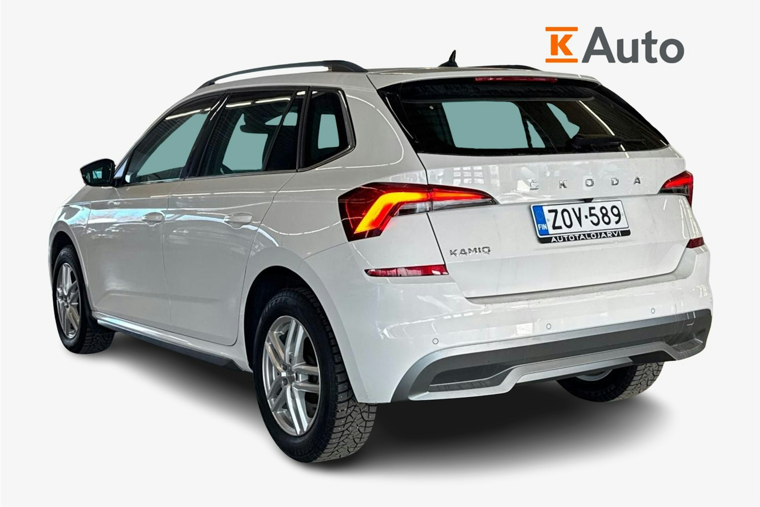 valkoinen Skoda Kamiq 2023 kuva 2.