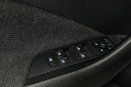 valkoinen Skoda Kamiq 2023 kuva 15.