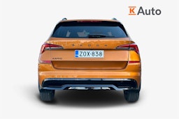 oranssi Skoda Kamiq 2023 kuva 3.