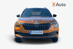 oranssi Skoda Kamiq 2023 kuva 5.