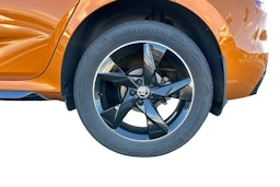oranssi Skoda Kamiq 2023 kuva 10.