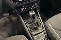 harmaa Skoda Kamiq 2024 kuva 17.