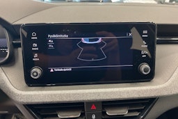 harmaa Skoda Kamiq 2024 kuva 18.