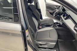 harmaa Skoda Kamiq 2024 kuva 24.