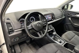 valkoinen Skoda Karoq 2018 kuva 6.
