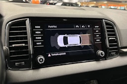 valkoinen Skoda Karoq 2018 kuva 15.