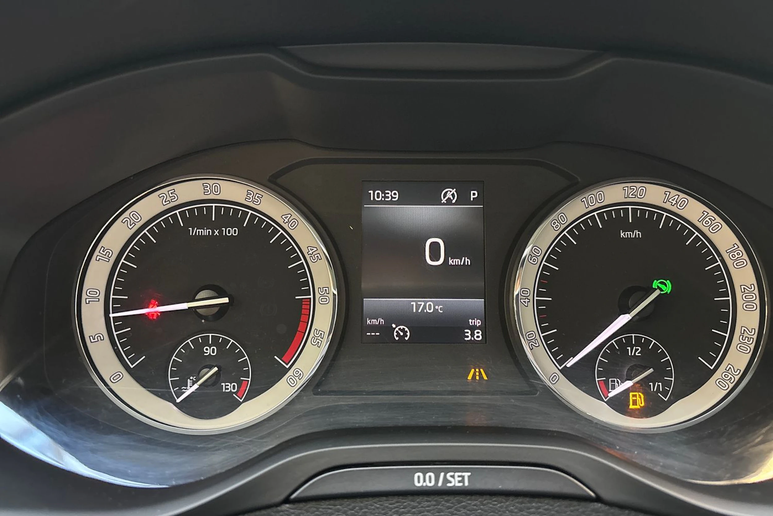 ruskea (beige) Skoda Karoq 2019 kuva 23.