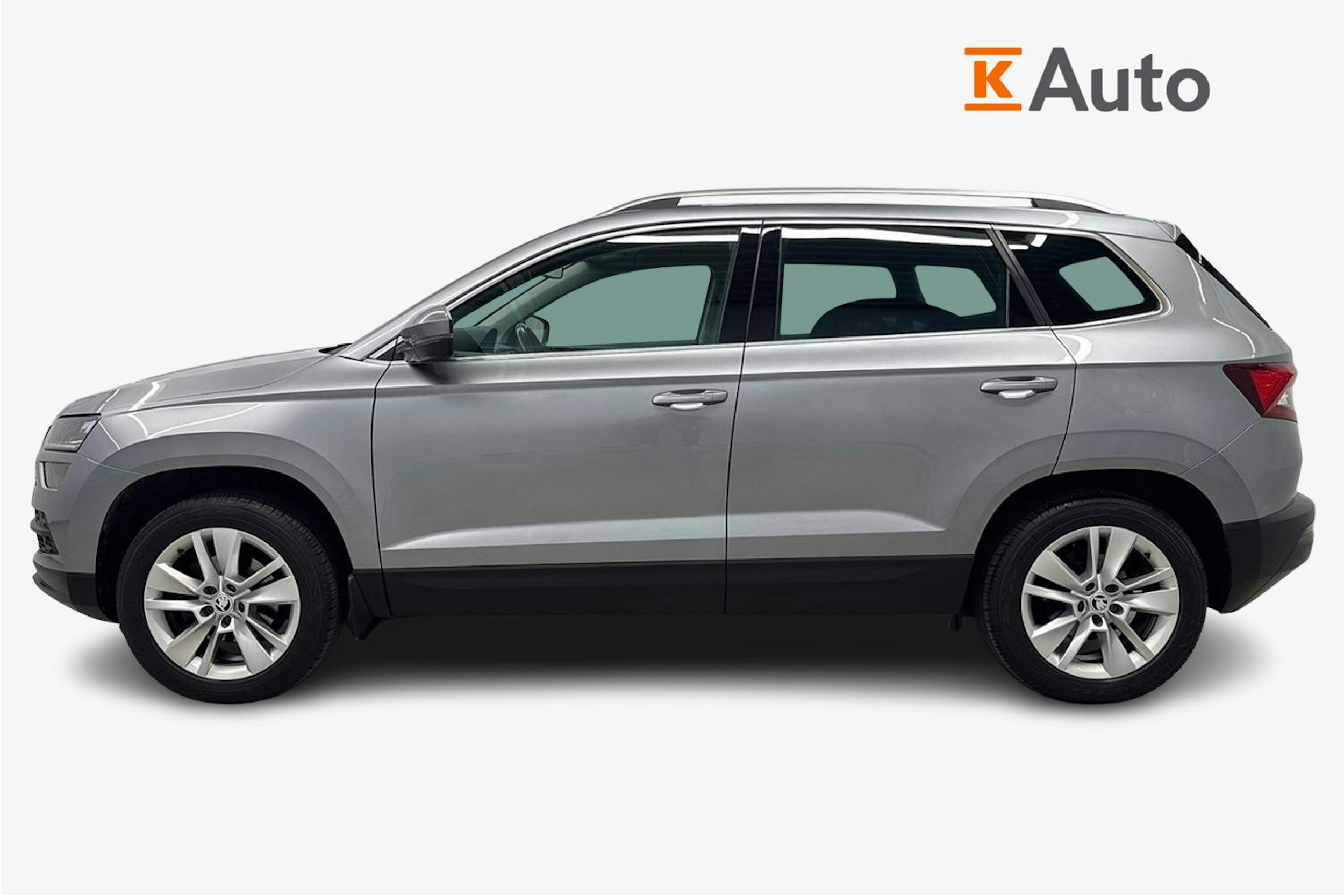 harmaa Skoda Karoq 2018 kuva 6.