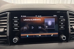 harmaa Skoda Karoq 2018 kuva 25.