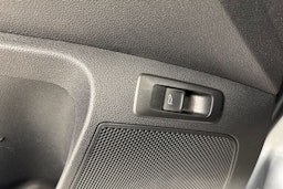 harmaa Skoda Karoq 2018 kuva 31.