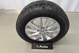 harmaa Skoda Karoq 2018 kuva 34.