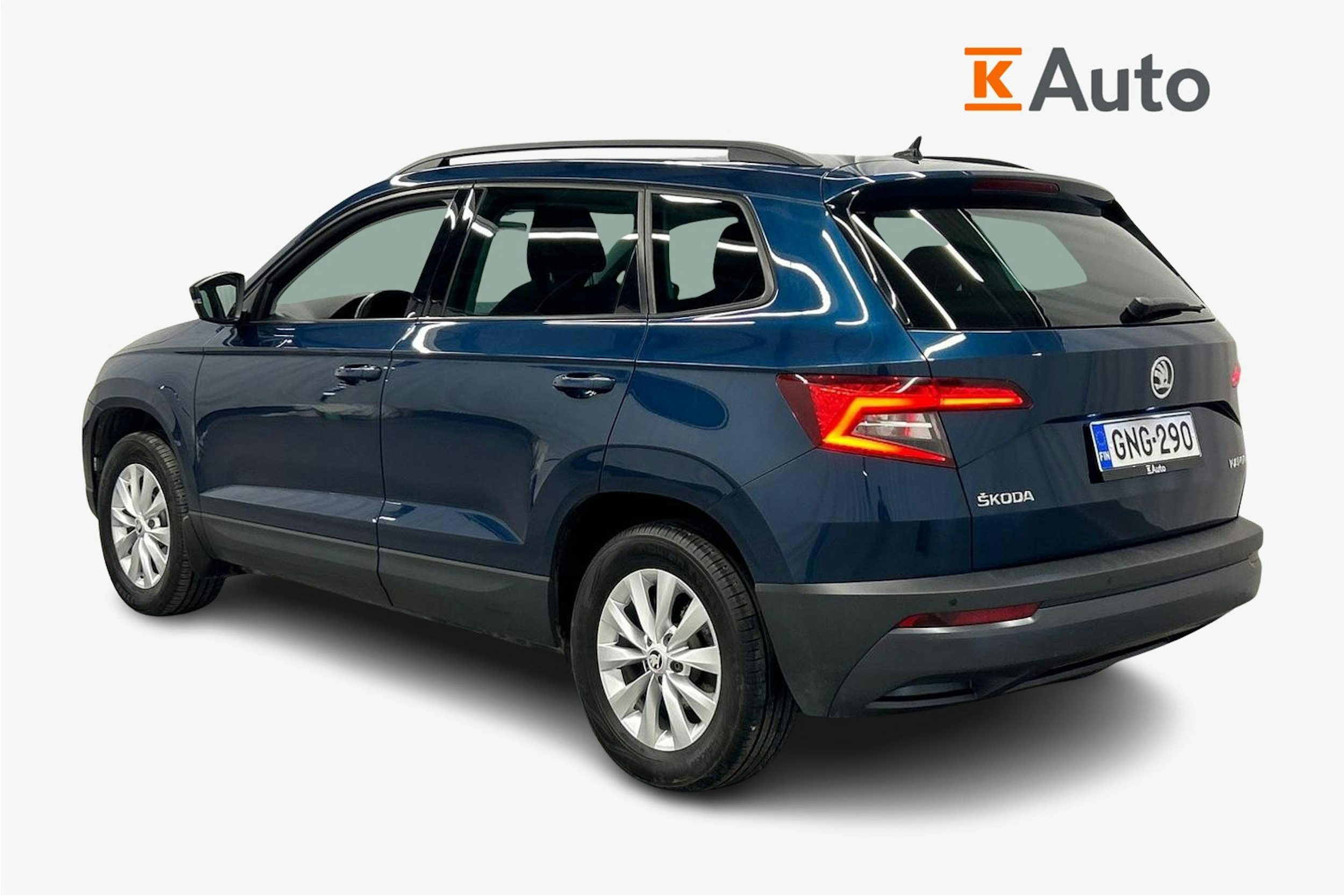 sininen Skoda Karoq 2018 kuva 2.